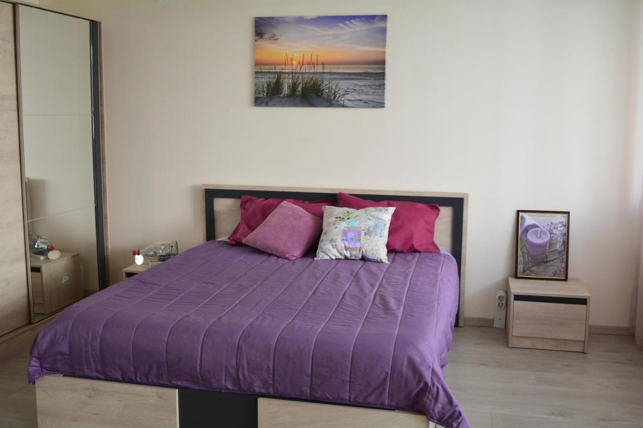 City Center Apartment With A Backyard Burgas Stad Buitenkant foto