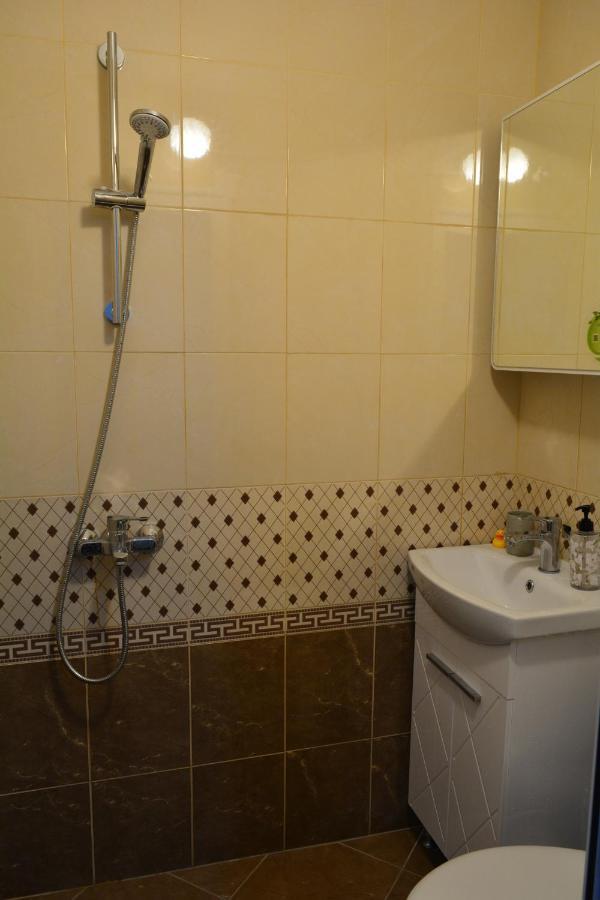 City Center Apartment With A Backyard Burgas Stad Buitenkant foto